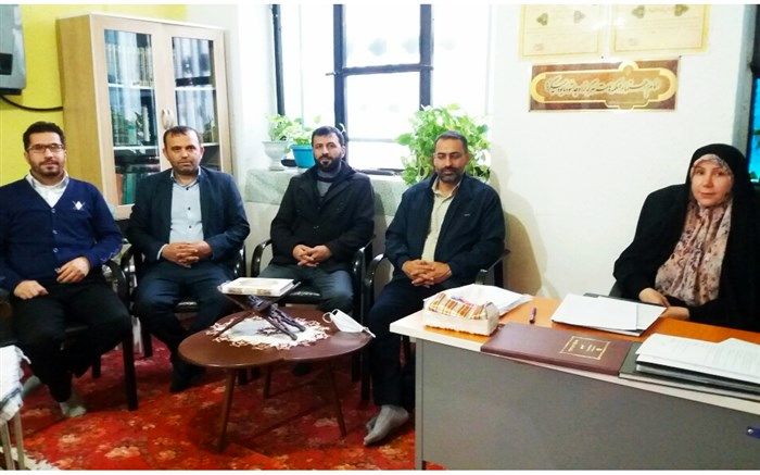 قرآن، کتاب هدایت دانش‌آموزان در مسیر پرخطر امروز است