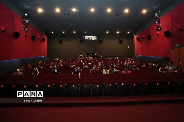 آیین افتتاحیه مجموعه فیلم‌های کوتاه «وضعیت قرمز»