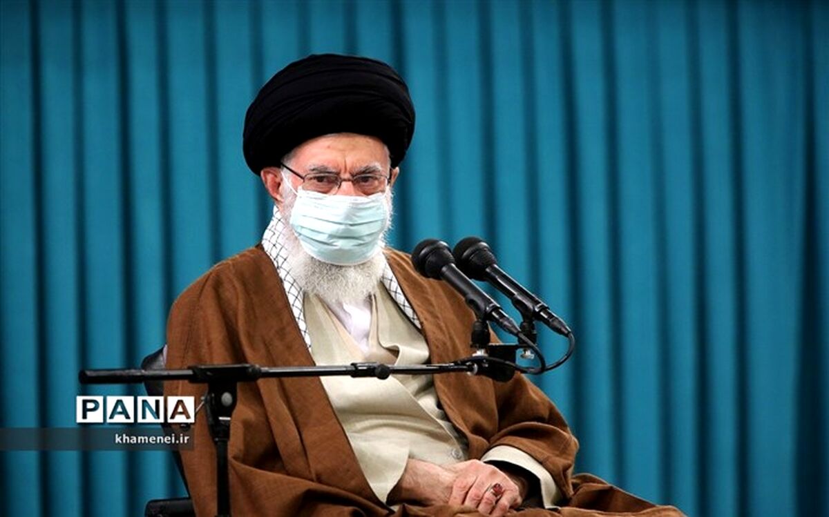 تقریظ رهبر انقلاب بر کتاب «تنها گریه کن»