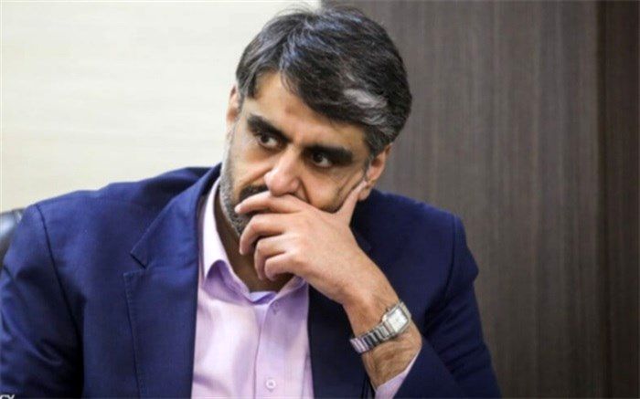ایمان شمسایی: تامین کاغذ موردنیاز روزنامه‌ها وظیفه وزارت ارشاد نیست