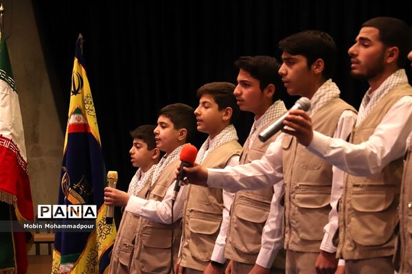 مراسم رونمایی و‌ توزیع طرح عظیم تجهیز ۴۵۰ پایگاه بسیج سپاه ویژه تبریز