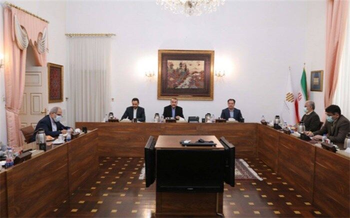 پیگیری وزیر خارجه برای صدور کارت هوشمند ملی ایرانیان مقیم خارج