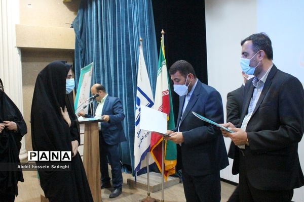 تجلیل  از مدیران دارالقرآن ها و مدیران کانون های فرهنگی و تربیتی استان بوشهر