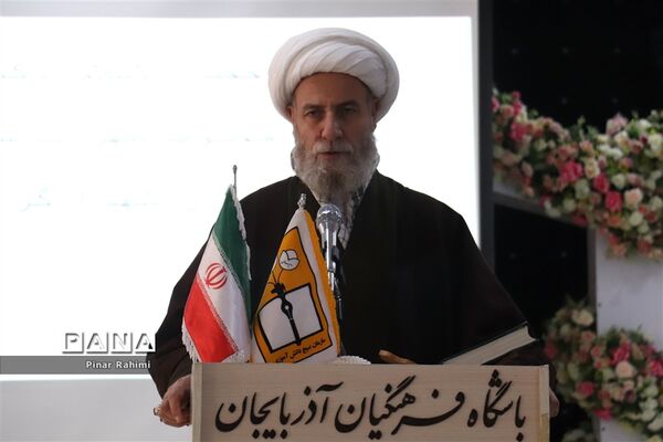 آیین تجلیل از همسران و فرزندان شهدای فرهنگی آموزش و پرورش