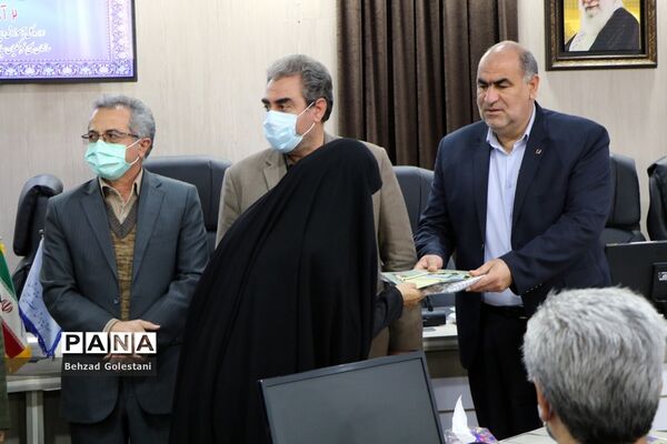 مراسم تجلیل از فرهنگیان بسیجی جهادگر دوران کرونا در ارومیه
