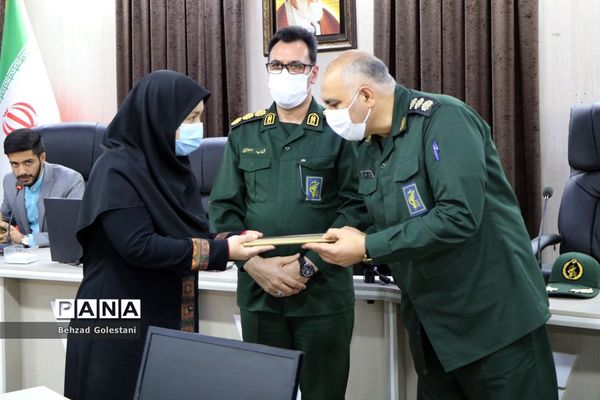 مراسم تجلیل از فرهنگیان بسیجی جهادگر دوران کرونا در ارومیه