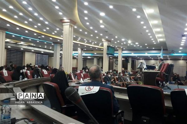 مراسم تقدیر از دانش‌آموزان سمپاد برگزیده در جشنواره کاپ استانی  قم