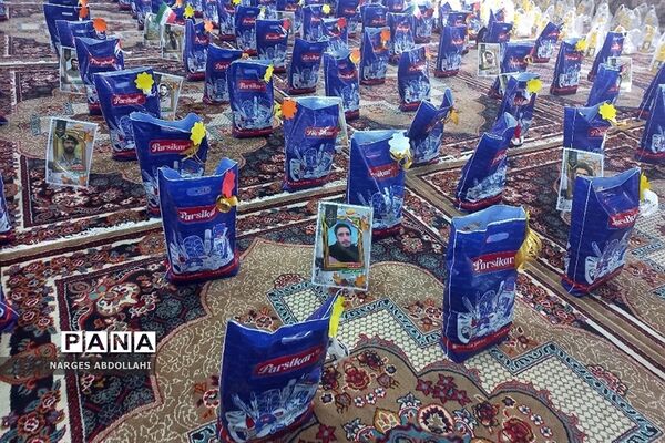 مراسم رزمایش مؤمنانه عطری از شهدا در مصلی شهر فشافویه