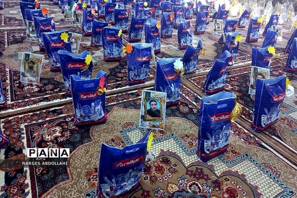 مراسم رزمایش مؤمنانه عطری از شهدا در مصلی شهر فشافویه