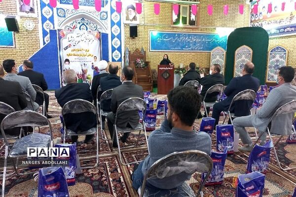 مراسم رزمایش مؤمنانه عطری از شهدا در مصلی شهر فشافویه