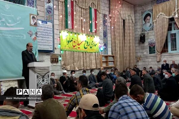 نشست بصیرتی و میز خدمت پیگیری مشکلات مردم در اقبالیه
