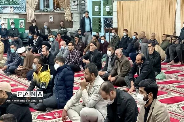 نشست بصیرتی و میز خدمت پیگیری مشکلات مردم در اقبالیه