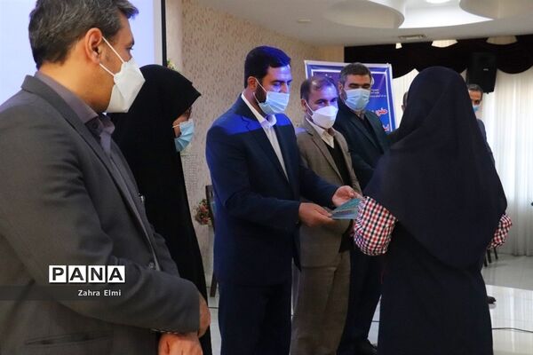 دوره آموزشی توانمند‌سازی روسای ادارت و مدیران مدارس استعدادهای درخشان قطب ۳ کشوری در تبریز