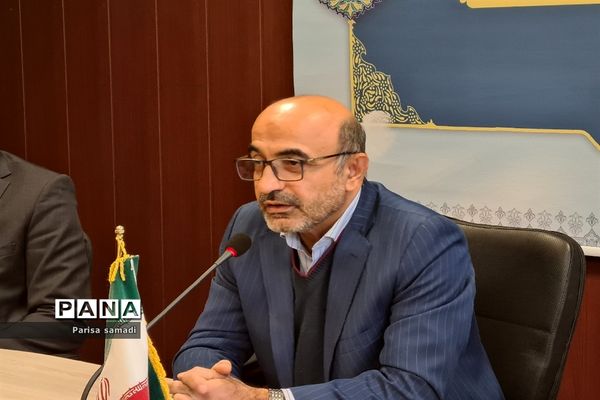 نشست تخصصی کمیته فوریت‌های روانی اجتماعی دانش‌آموزان در منطقه ۱۳