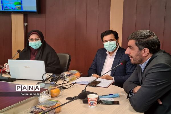 نشست تخصصی کمیته فوریت‌های روانی اجتماعی دانش‌آموزان در منطقه ۱۳