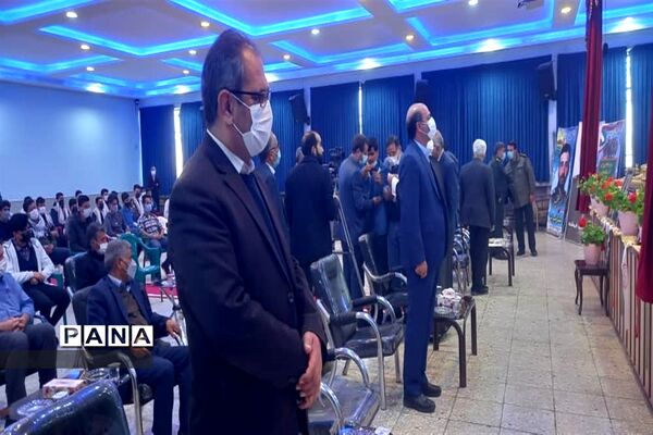 برگزاری افتتاحیه یادواره لاله‌های روشن در استان اصفهان