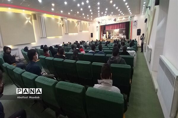 یادواره شهدای دانش‌آموزی شهرستان کاشمر به مناسبت هفته بسیج