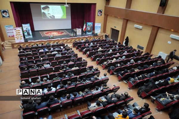 مراسم تجلیل  از ۱۵۱ منتخب کنکور سراسری ۱۴۰۰