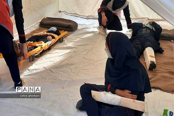 برگزاری مراسم مانور زلزله در شهرستان دماوند