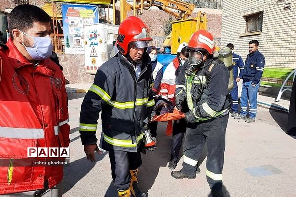 برگزاری مراسم مانور زلزله در شهرستان دماوند