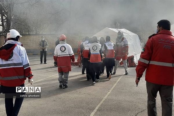برگزاری مراسم مانور زلزله در شهرستان دماوند