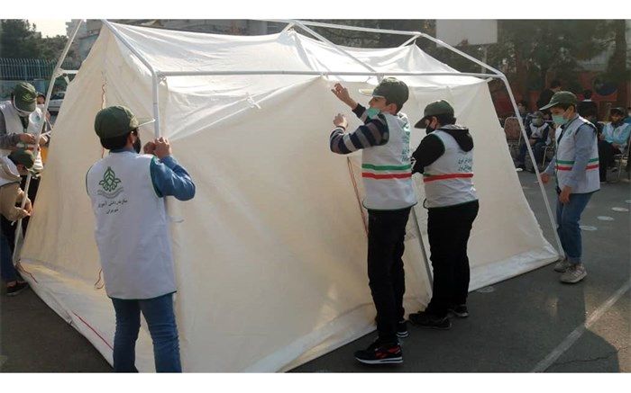 برگزاری مانور  زلزله تمرین عملی برای مواجهه بهتر در شرایط بحران است