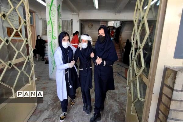 برگزاری مانور سراسری زلزله در شهرستان قرچک