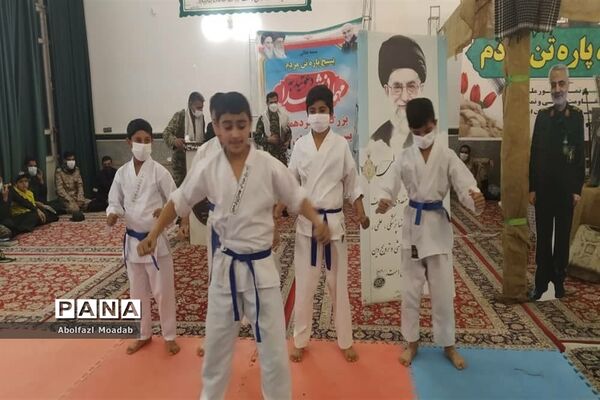 برگزاری بزرگترین گردهمایی بسیجیان روستای دهنو، خلیل‌آباد