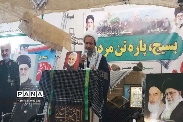 برگزاری بزرگترین گردهمایی بسیجیان روستای دهنو، خلیل‌آباد