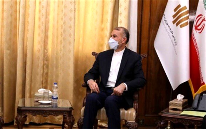 دعوت وزیر خارجه از پادشاه مالزی برای سفر به ایران
