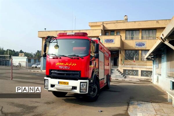 جلسات آموزشی مانور زلزله در مدارس قم