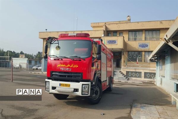 جلسات آموزشی مانور زلزله در مدارس قم