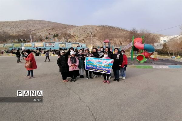 پیاده‌روی خانواده بسیجیان شیروان