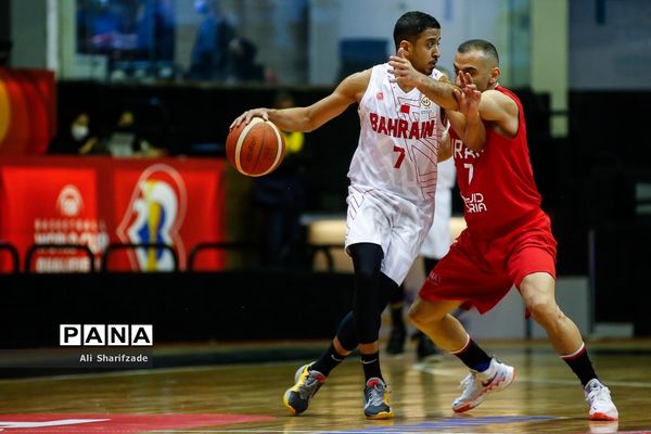دیدار تیم‌های بسکتبال ایران و بحرین