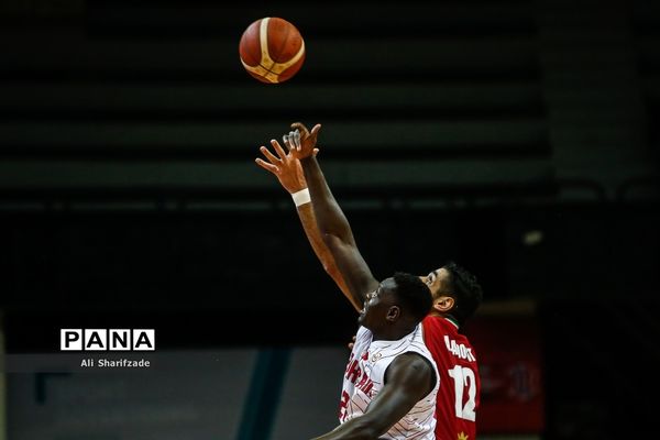 دیدار تیم‌های بسکتبال ایران و بحرین