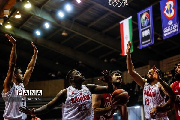 دیدار تیم‌های بسکتبال ایران و بحرین