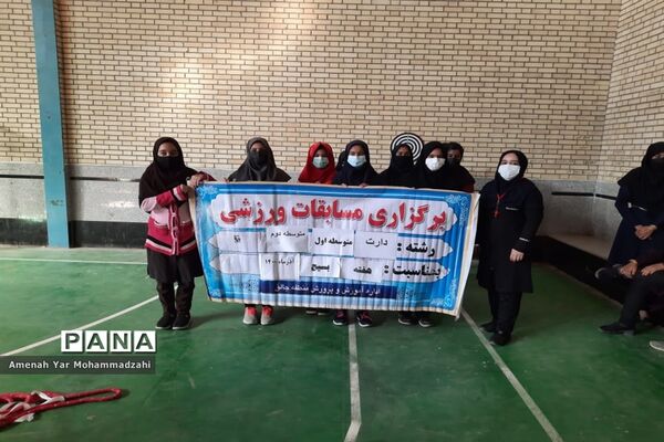 برگزاری مسابقات ورزشی ویژه مدارس دخترانه شهرستان گلشن