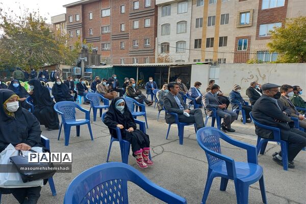 تجدید میثاق با آرمان‌های انقلاب و شهدا در منطقه 12