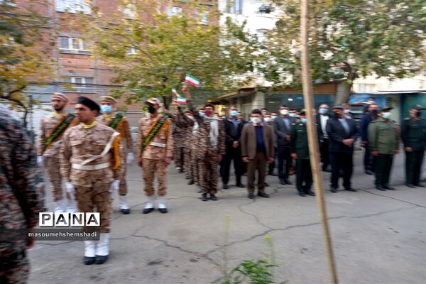 تجدید میثاق با آرمان‌های انقلاب و شهدا در منطقه 12