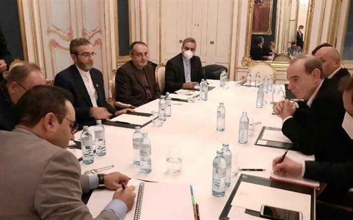 باقری با مورا دیدار کرد