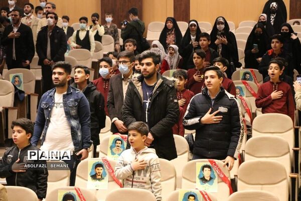 تجلیل از برترین‌های سرود دانش آموزی در قم-2