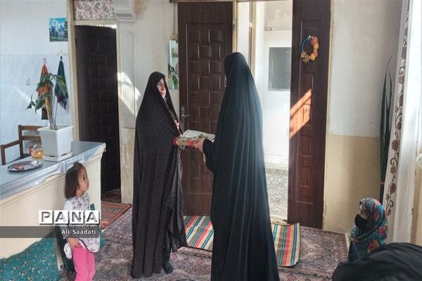 تجدید میثاق فرهنگیان و دانش‌آموزان  کلات با خانواده شهدای شهرستان