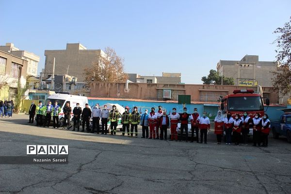 مانورآمادگی مقابله با زلزله درشهرستان اسلامشهر