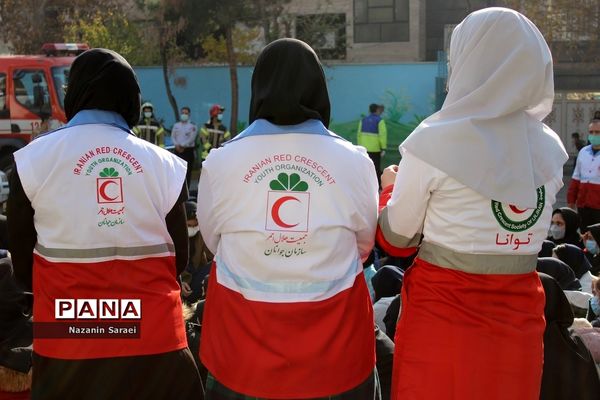 مانورآمادگی مقابله با زلزله درشهرستان اسلامشهر