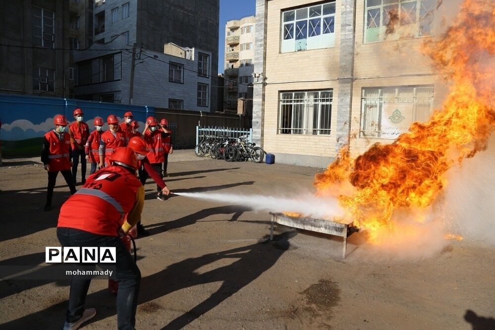 بیست و سومین مانور سراسری زلزله و ایمنی دراستان اردبیل