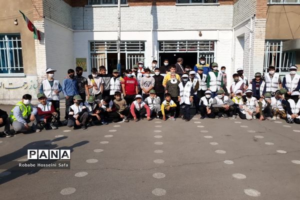 بیست و سومین مانور سراسری زلزله در دبستان جهاد منطقه ۱۷