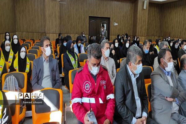 مانور سراسری زلزله در مدرسه دخترانه مصلی نژاد شهر یاسوج