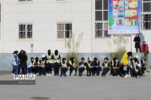 مانور سراسری زلزله در مدرسه دخترانه مصلی نژاد شهر یاسوج