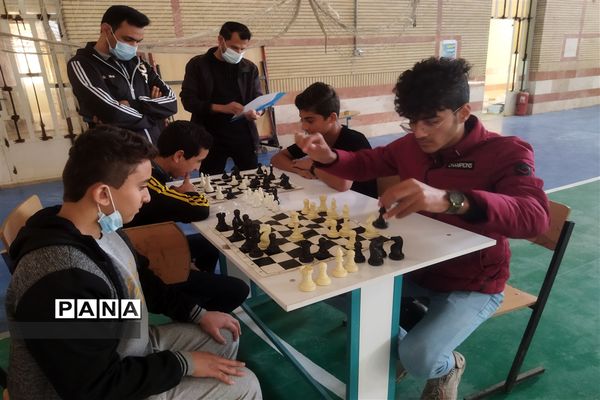 برگزاری مسابقات ورزشی دانش‌آموزان ویژه هفته بسیج در شهرستان حمیدیه