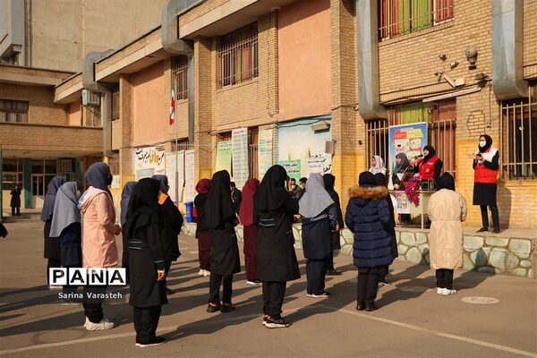 مانور سراسری زلزله در دبیرستان جانبازان منطقه ۱۴